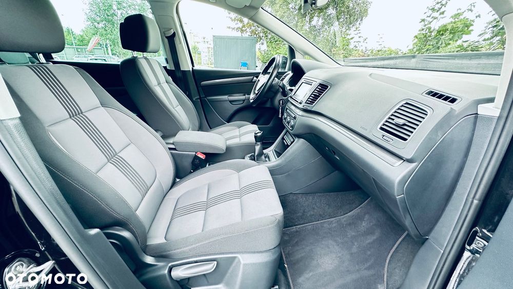 Volkswagen Sharan 2.0 TDI (BlueMotion Technology) Highline - 29