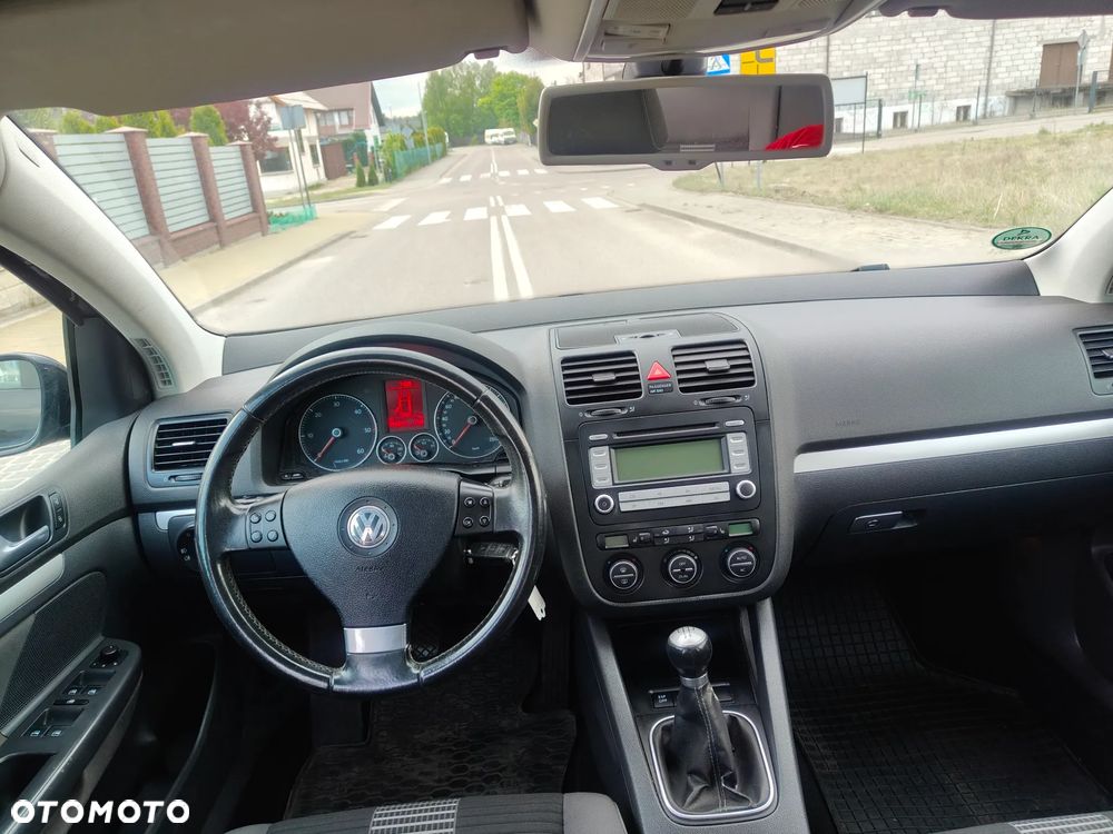 Volkswagen Golf 1.9 TDI DPF United BlueMotion - 18