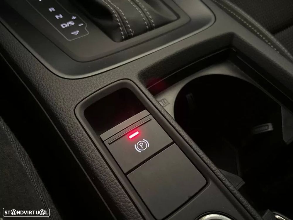 Audi Q3 45 TFSIe S line S tronic - 32