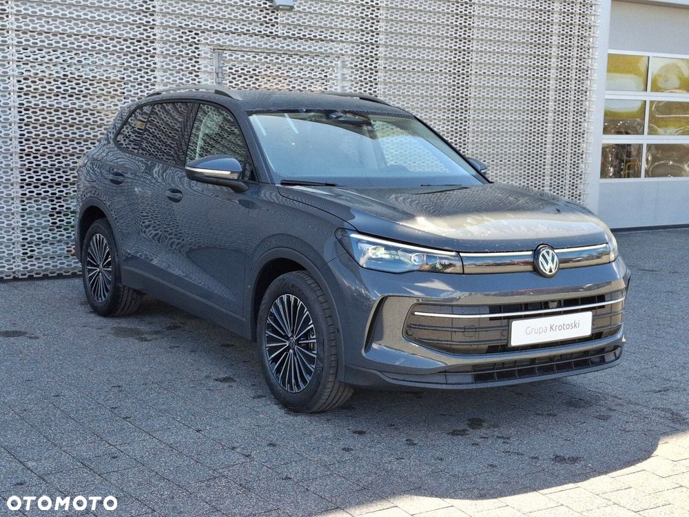 Volkswagen Tiguan - 5