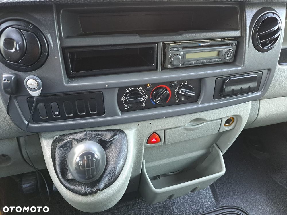 Renault Master - 15