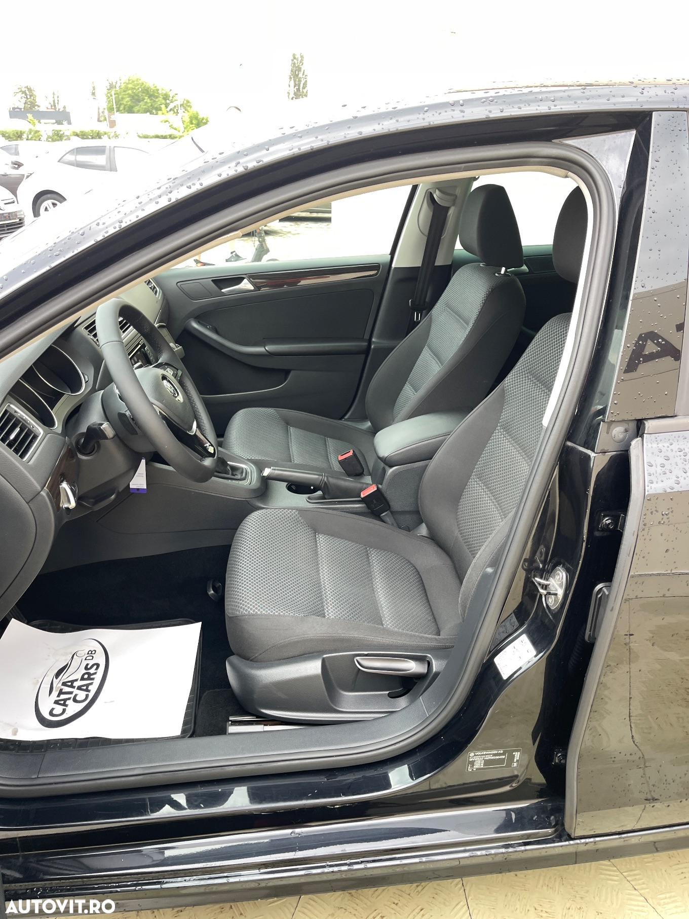 Volkswagen Jetta - 29