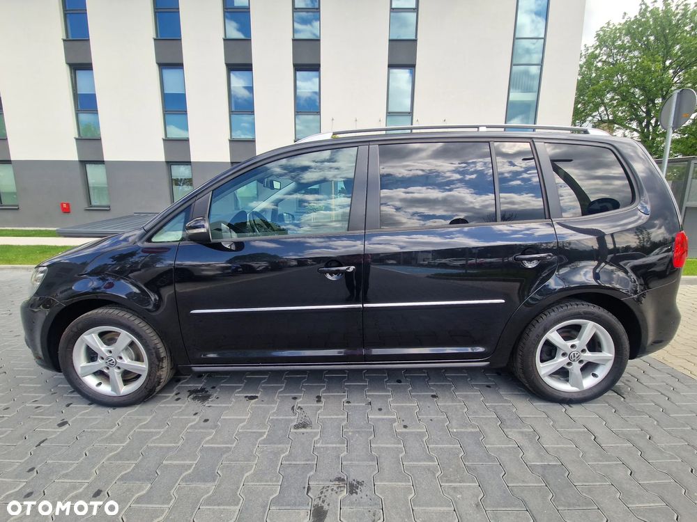 Volkswagen Touran - 8