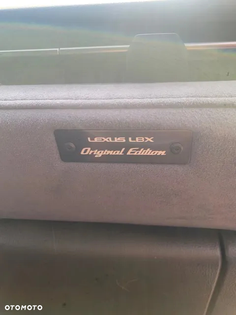 Lexus LBX 1.5 Hybrid Original Edition - 11