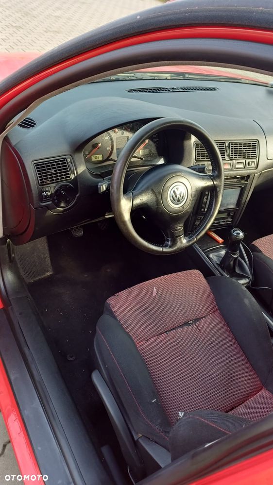 Volkswagen Golf 1.9 TDI - 5