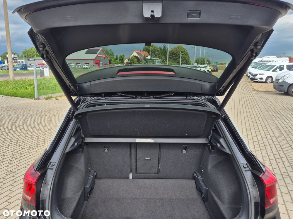 Volkswagen T-Roc 1.5 TSI OPF DSG R-Line - 16