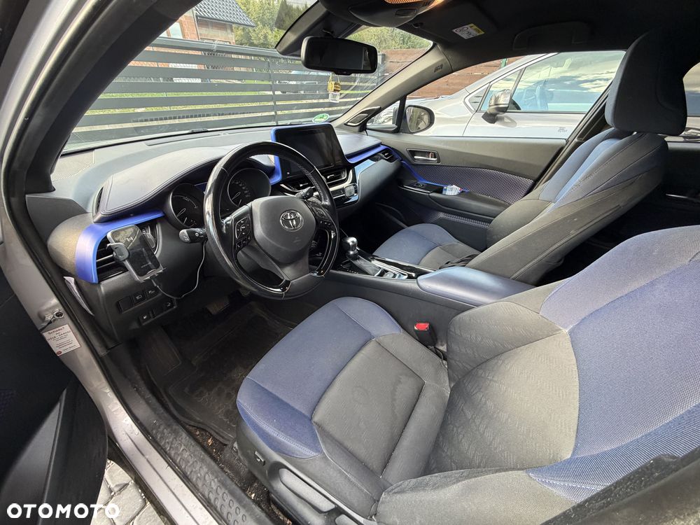 Toyota C-HR - 8
