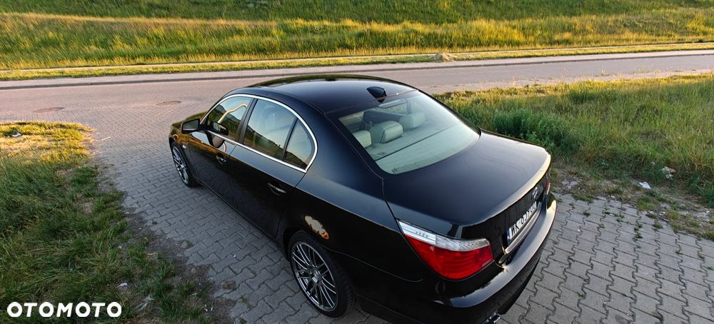 BMW Seria 5 530d xDrive - 10