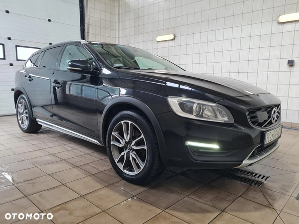Volvo V60 Cross Country D4 AWD Summum