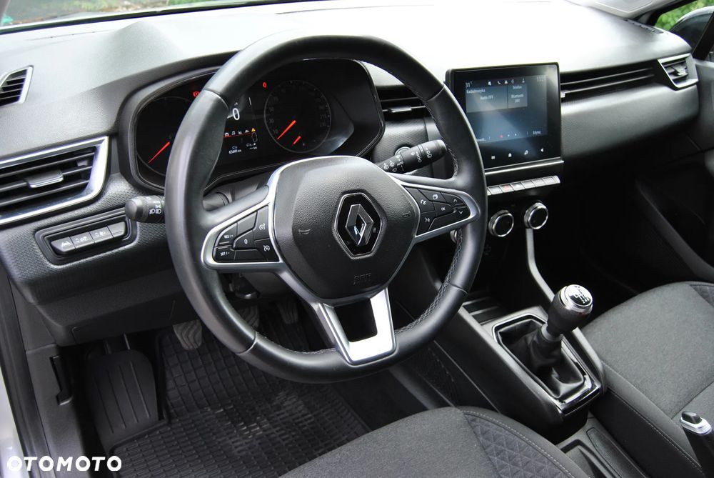 Renault Clio TCe 90 EVOLUTION - 28