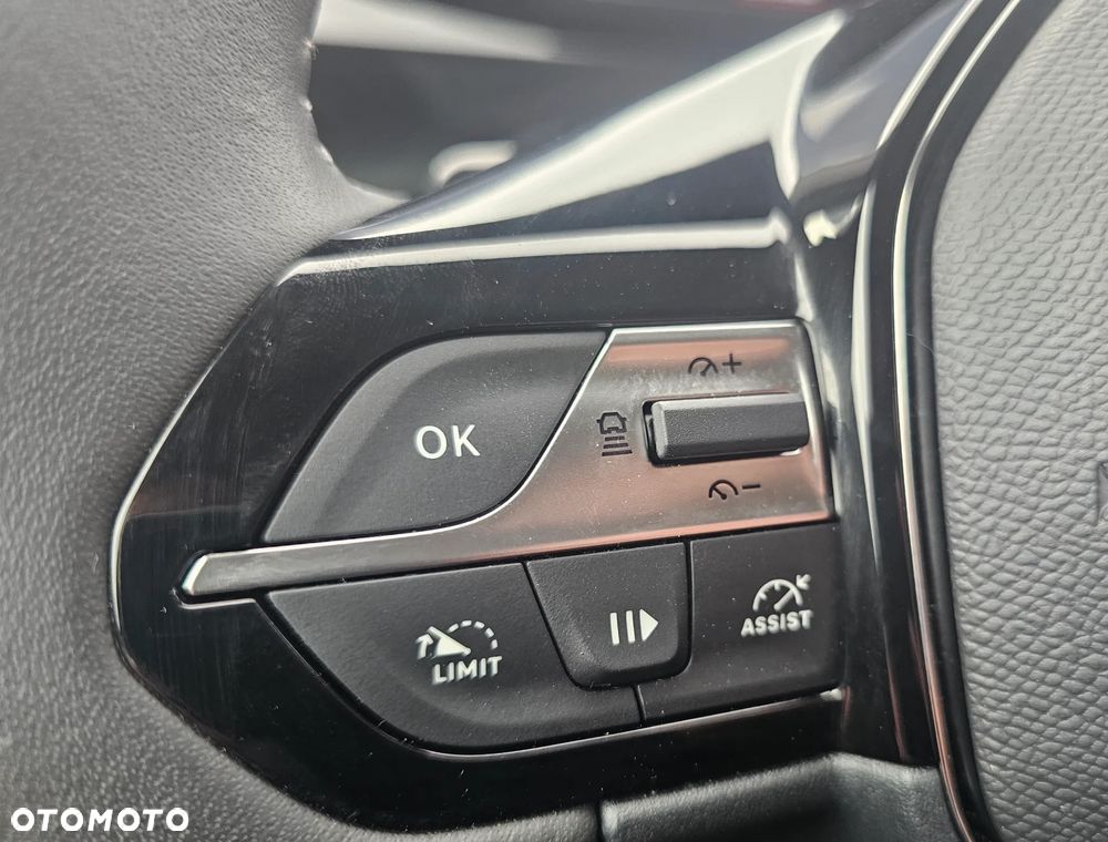 Peugeot 408 1.2 PureTech mHEV Allure S&S e-DCS6 - 18