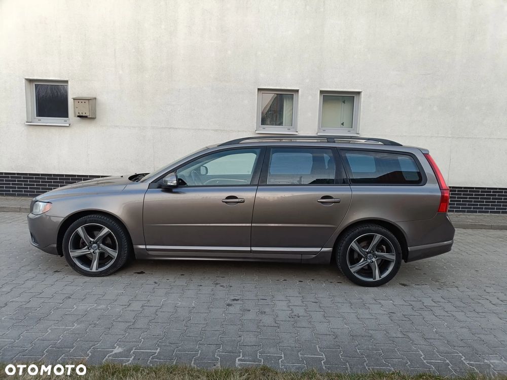 Volvo V70 2.0D Momentum - 12