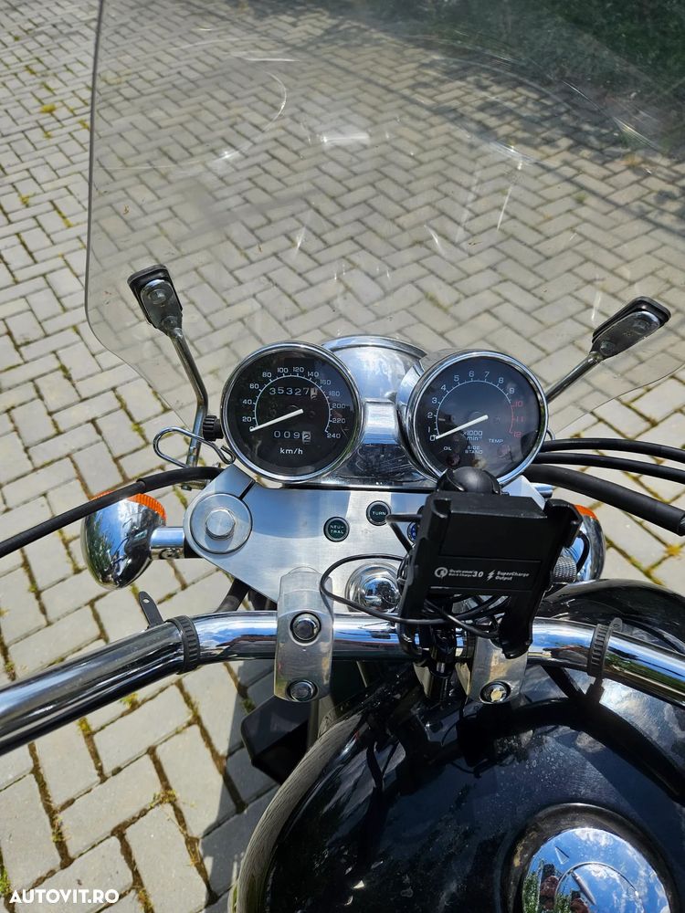 Honda VF 750C Magna - 5