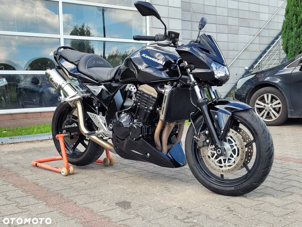Kawasaki Z - 21