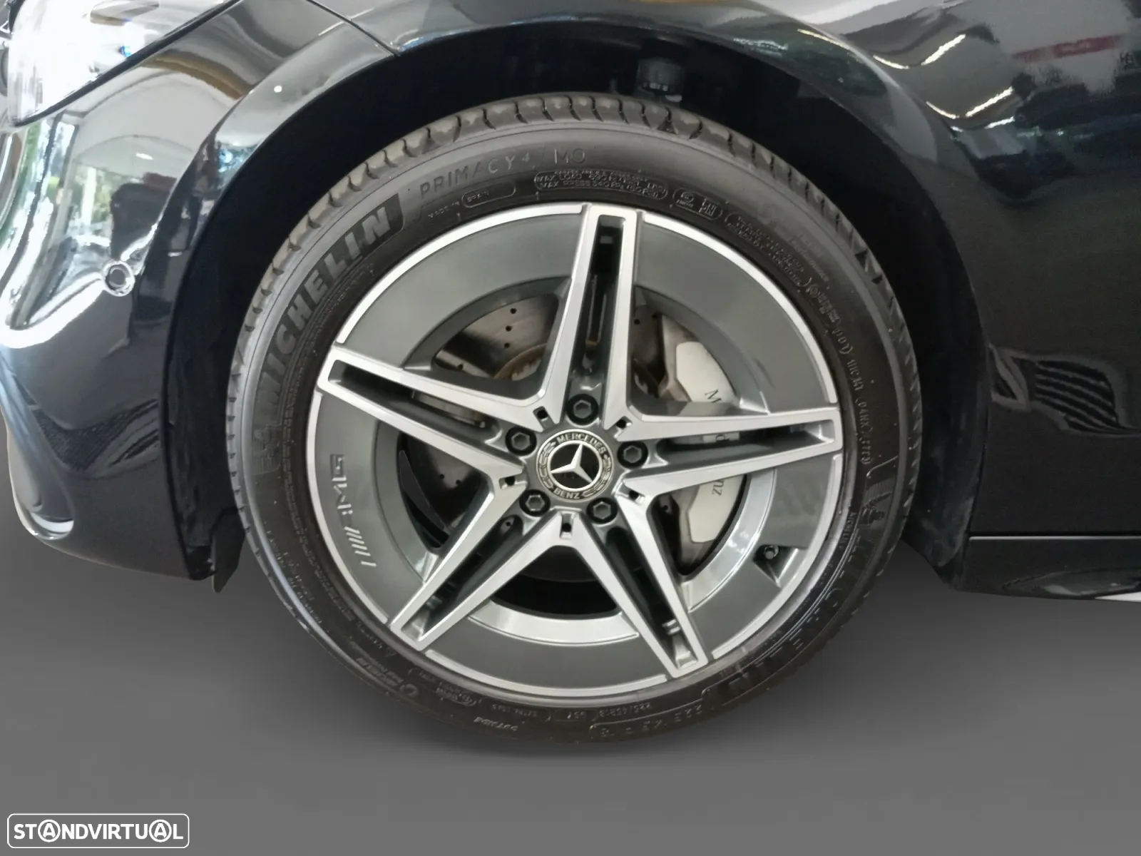 Mercedes-Benz C 300 e AMG Line - 16