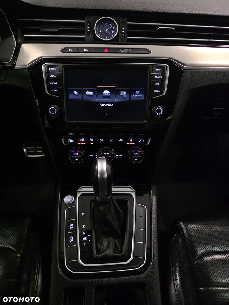 Volkswagen Passat 2.0 TDI BMT Highline DSG - 12
