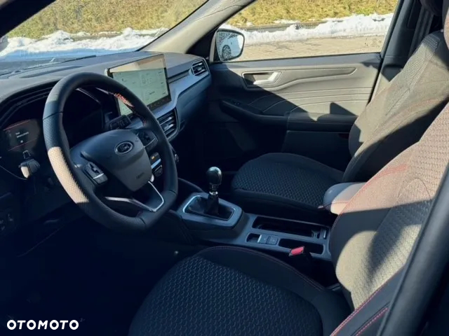 Ford Kuga 1.5 EcoBoost FWD ST-Line - 2