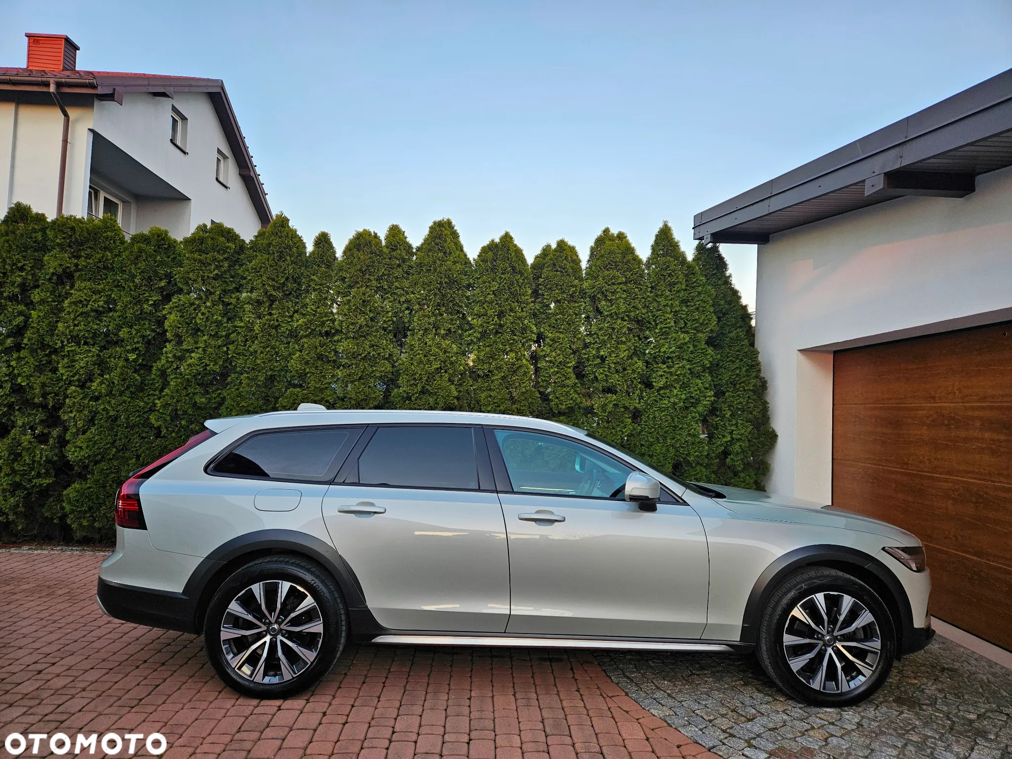 Volvo V90 Cross Country - 6