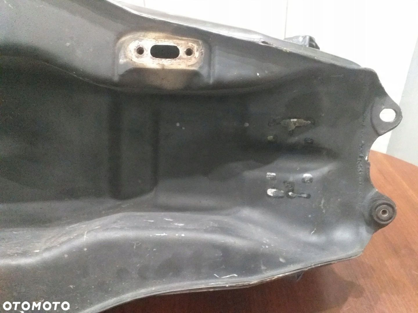 ZBIORNIK PALIWA BAK SUZUKI GS 650 - 13