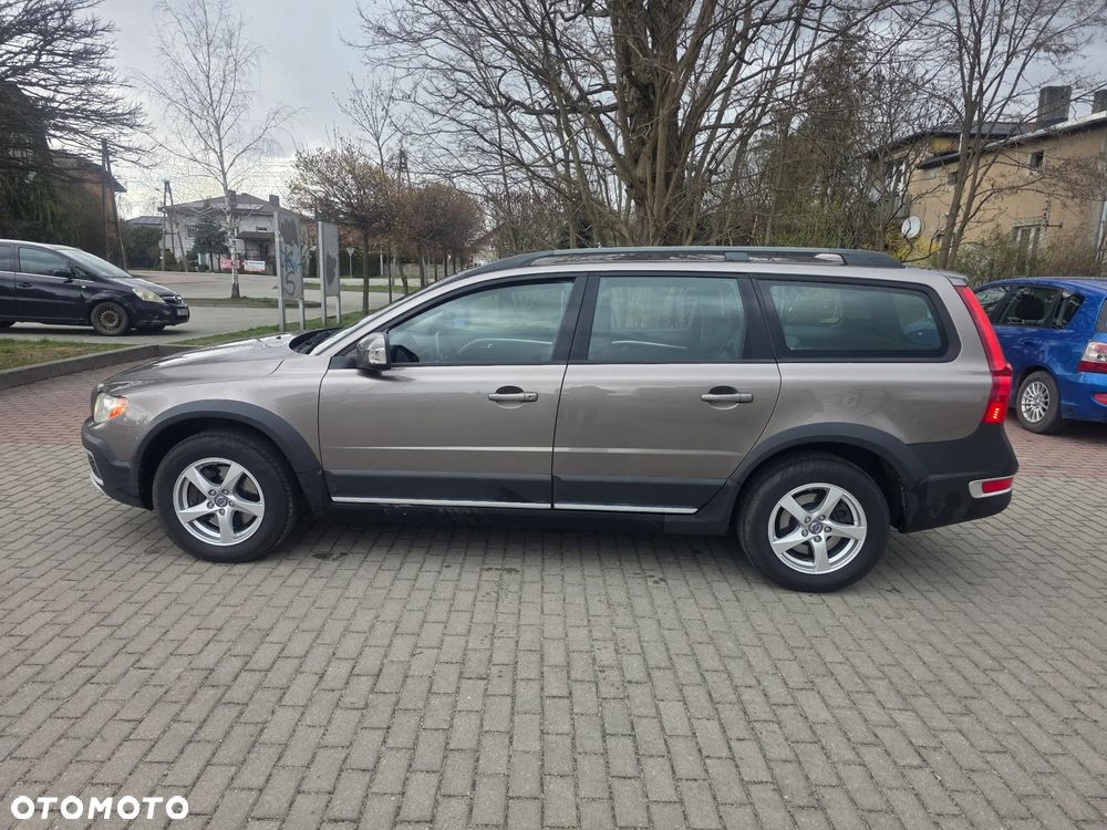 Volvo XC 70 3.2 AWD Momentum - 4