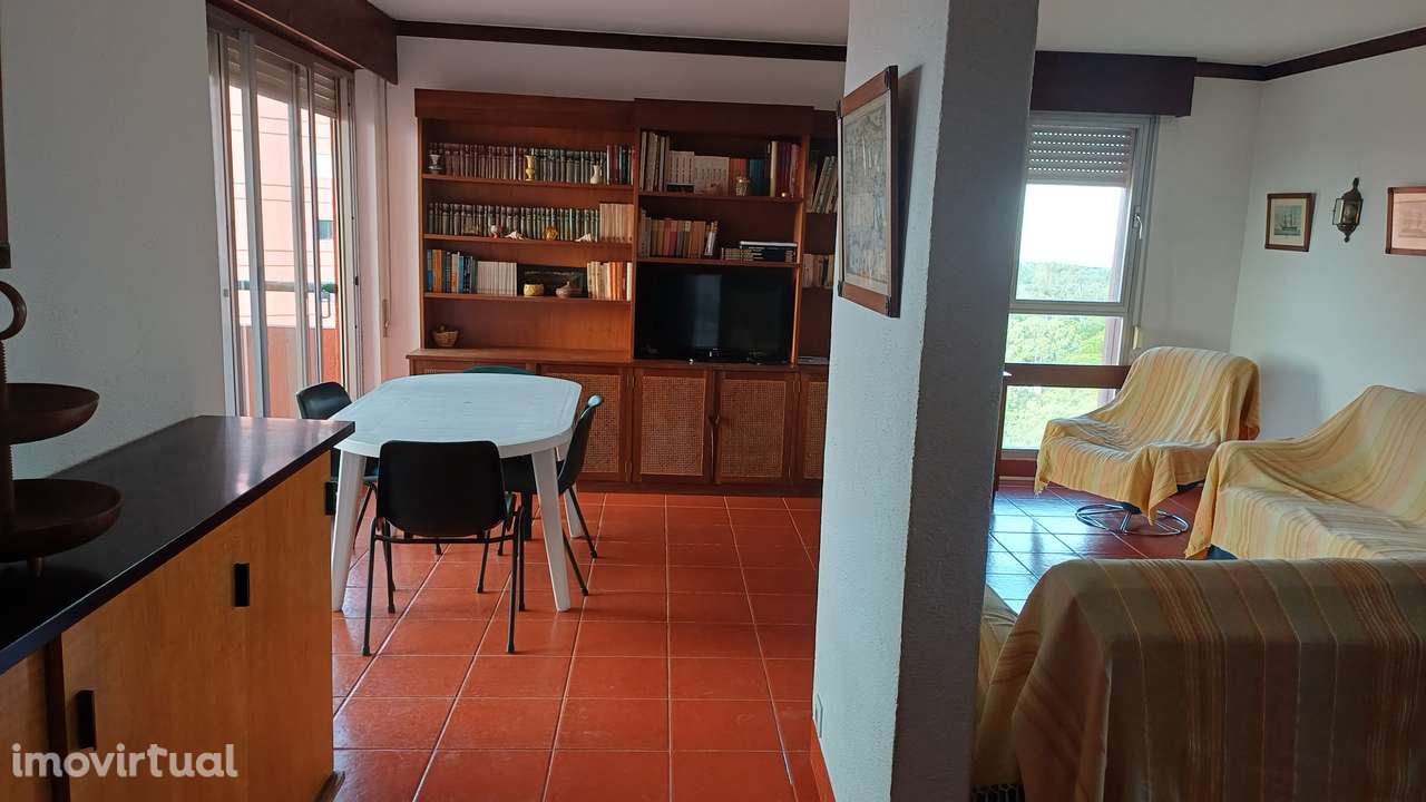 Excelente apartamento na praia de S. João da Caparica - Grande imagem: 5/11