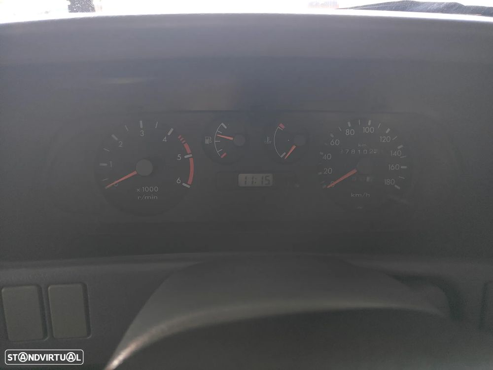 Nissan Terrano II 2.7 TDi SR AC+ABS - 20