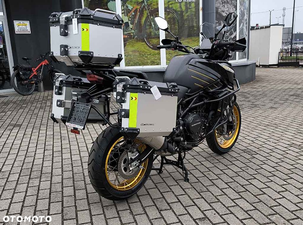 QJMOTOR SRT900SX - 14