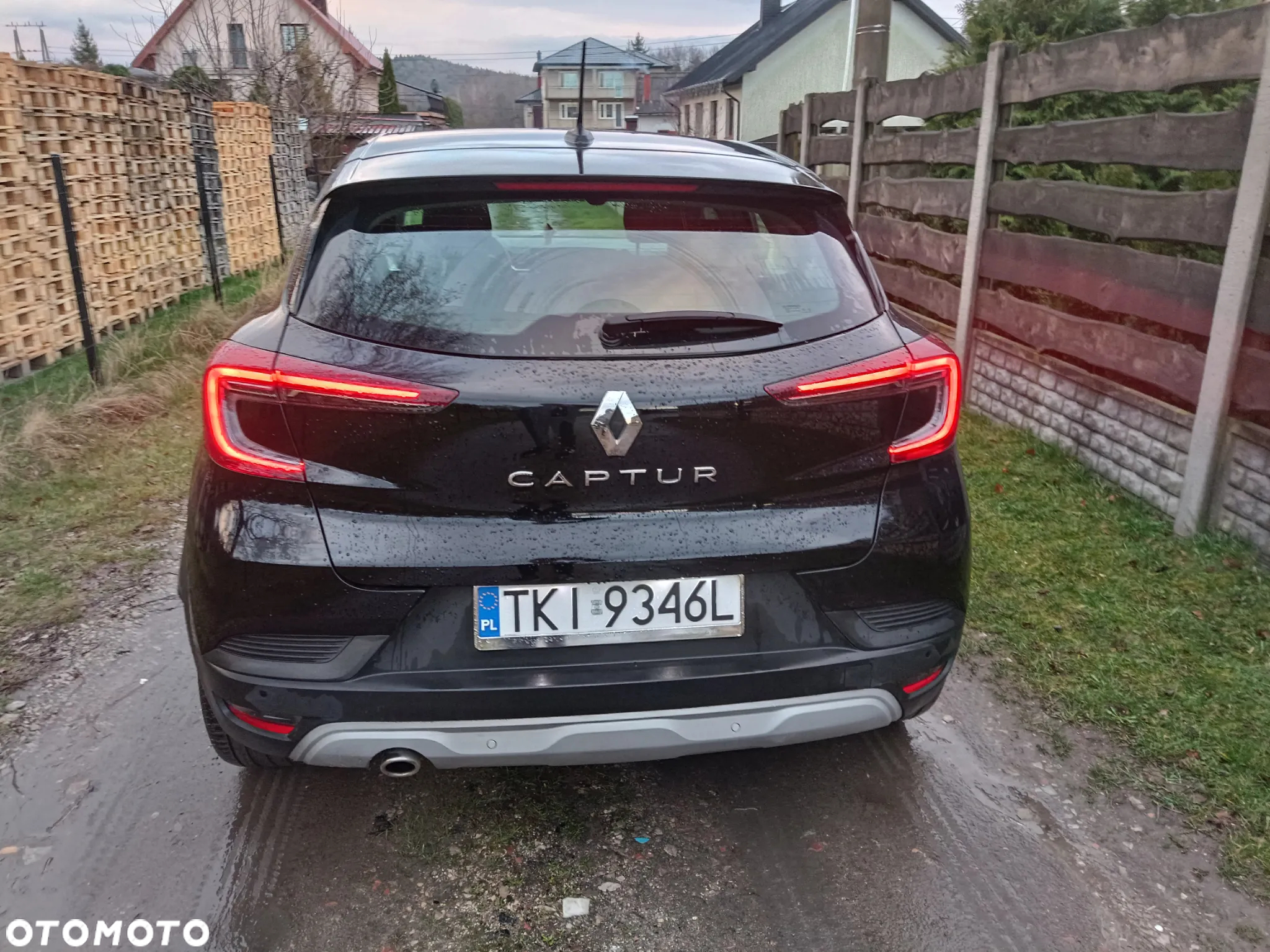 Renault Captur TCe Mild Hybrid 140 GPF EQUILIBRE - 4