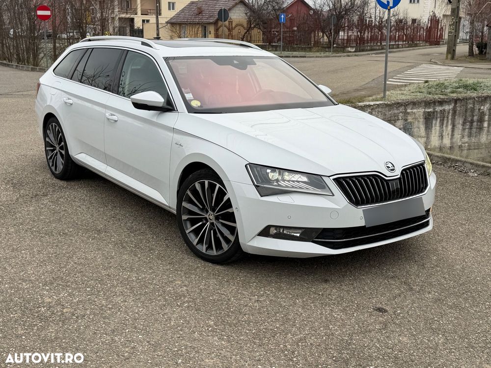 Skoda Superb Combi 2.0 TDI DSG 4X4 Laurin & Klement - 11