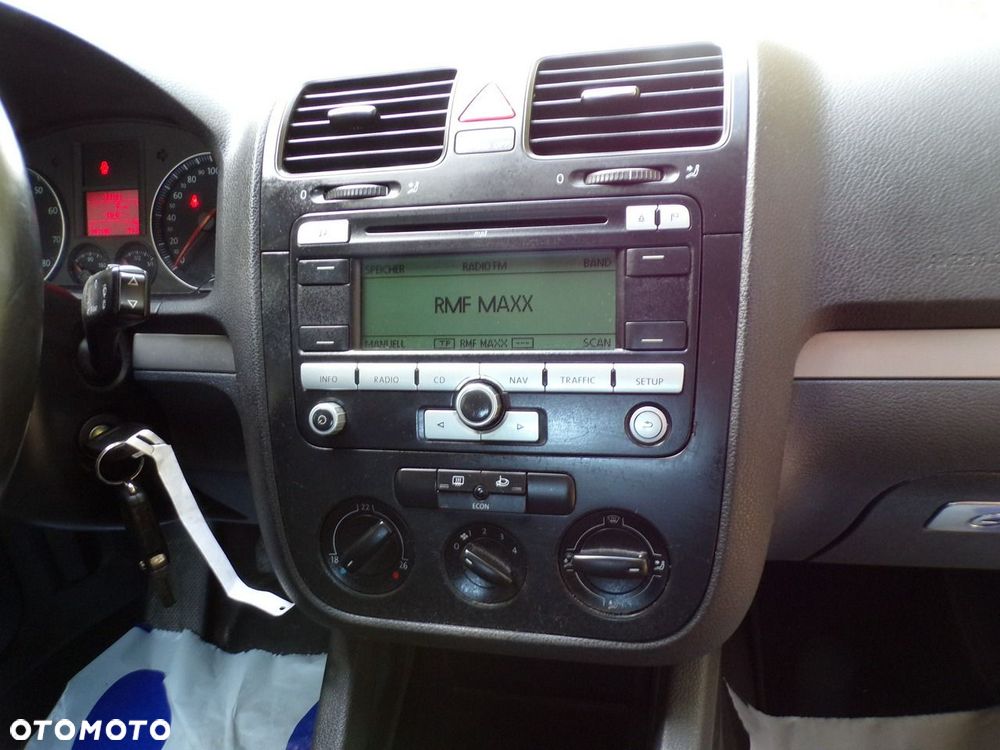 Volkswagen Golf - 20