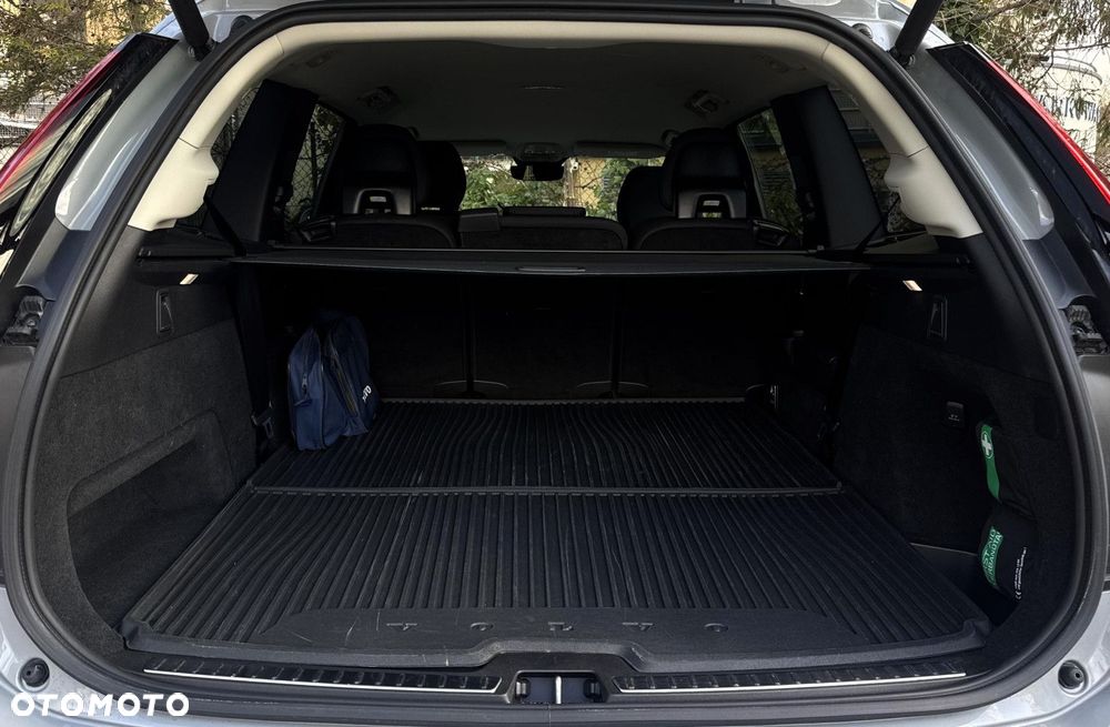 Volvo XC 90 - 32
