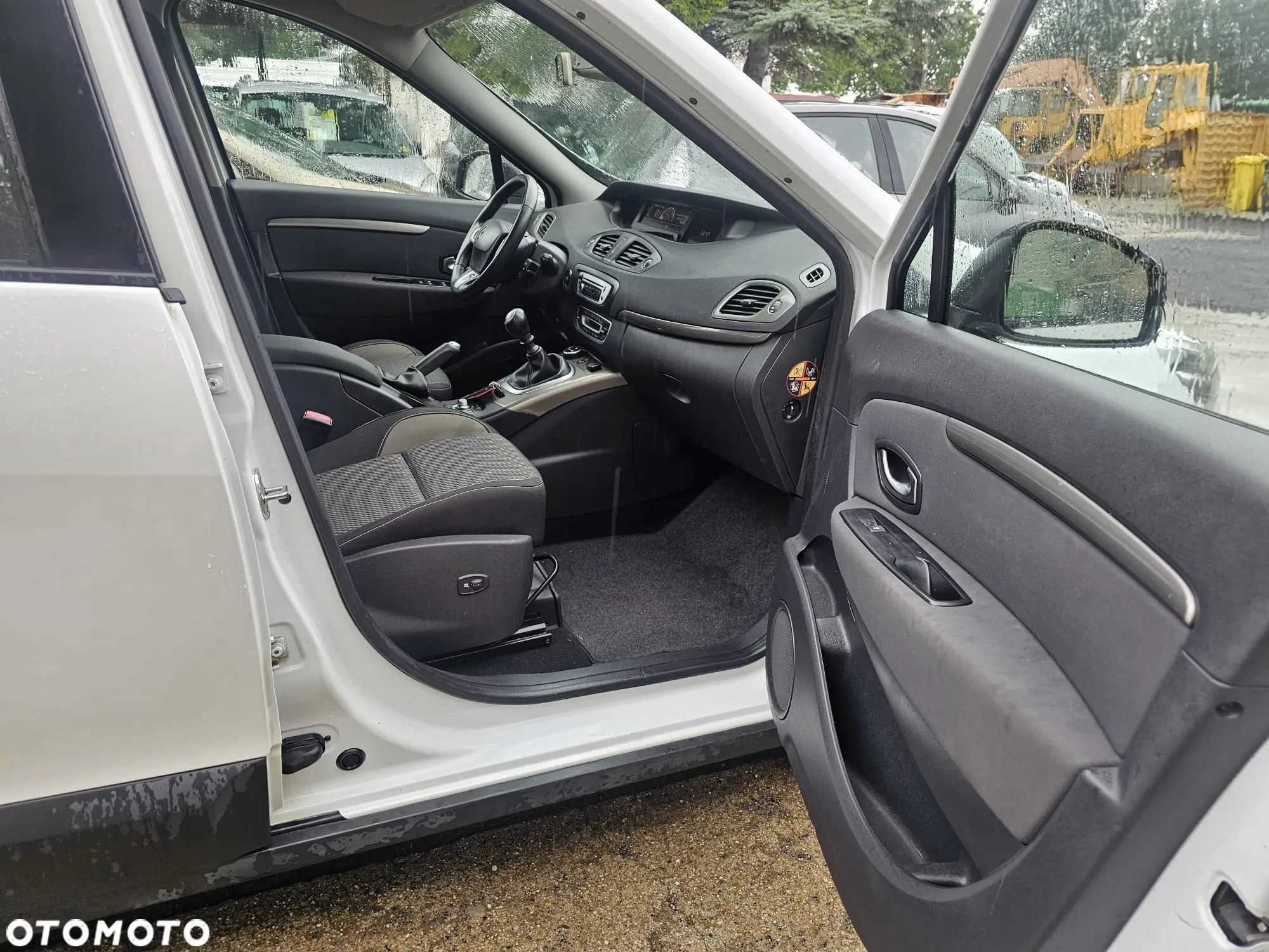 Renault Scenic - 26