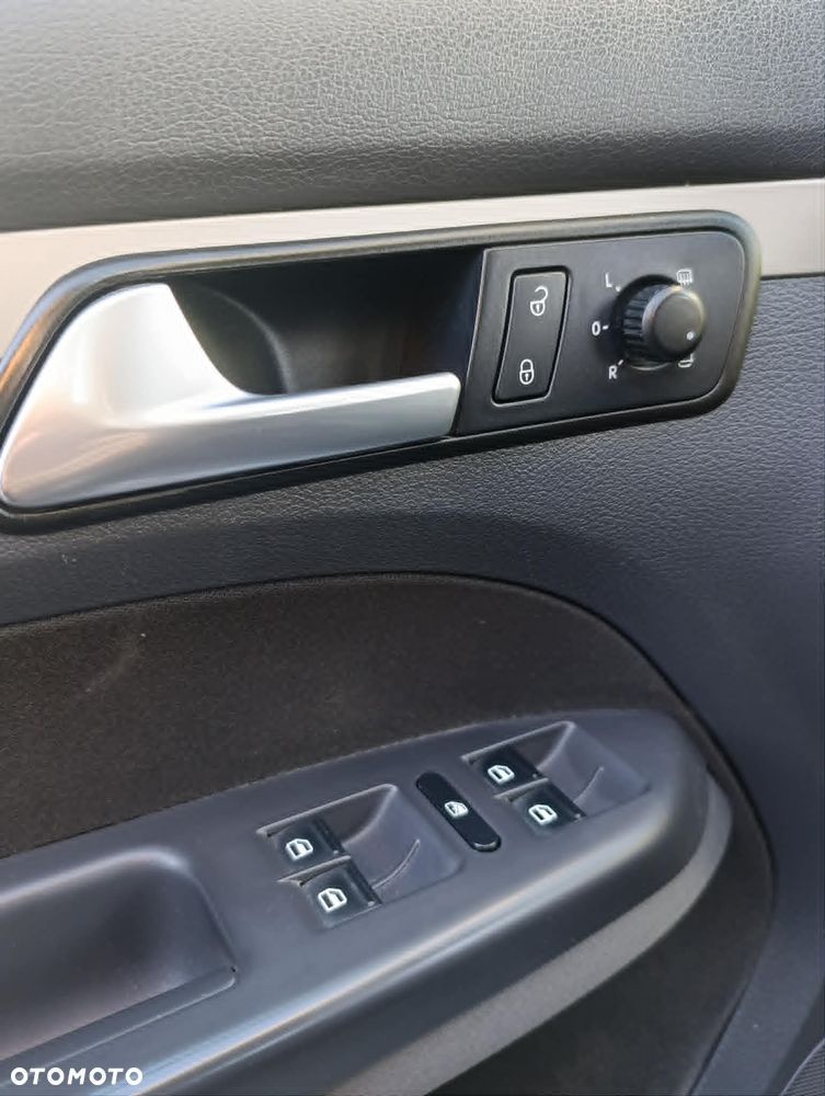 Volkswagen Touran 2.0 TDI United - 10