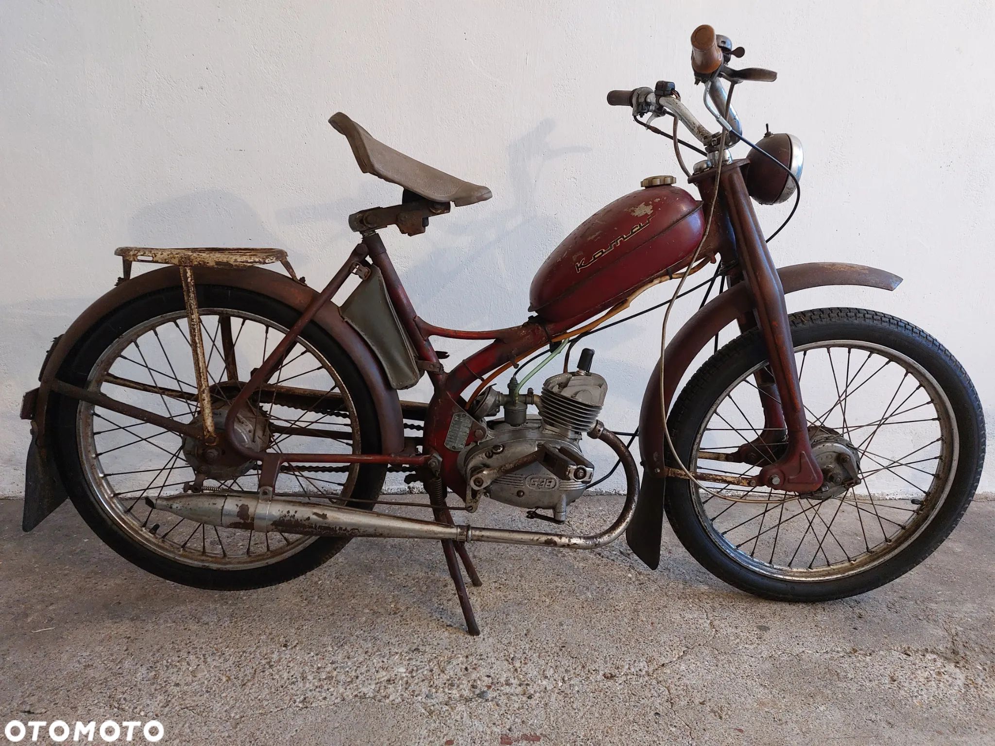 Komar Inny - 1