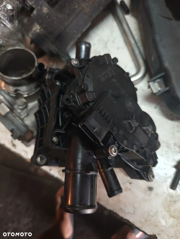 TERMOSTAT HYUNDAI KIA 1.6 CRDI 25690-2U000