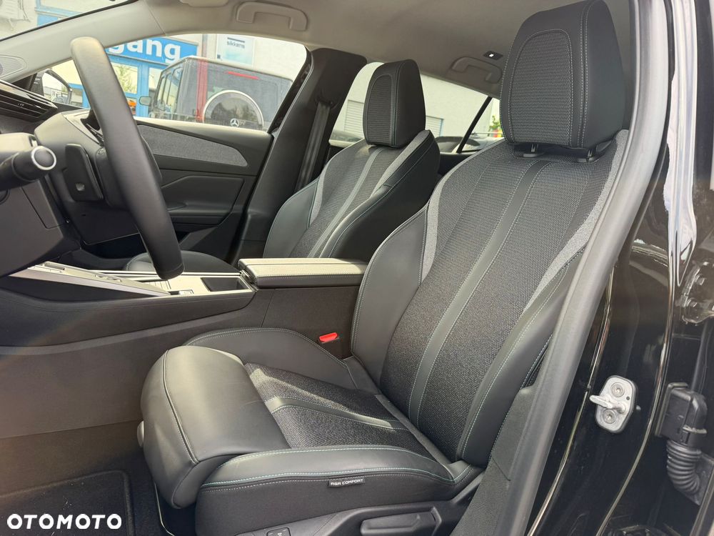 Peugeot 408 180 e-EAT8 Allure Pack - 11