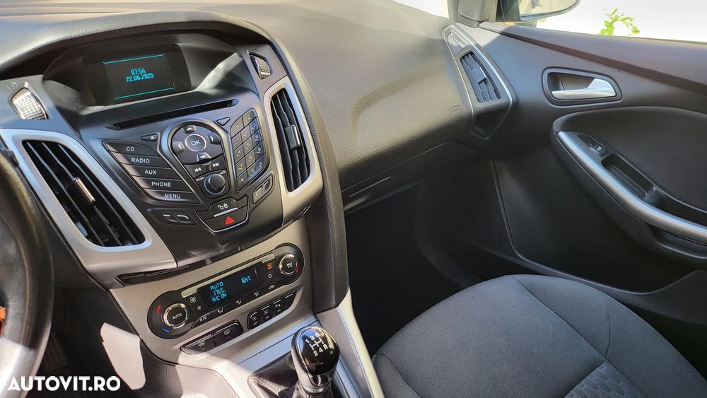 Ford Focus 1.0 EcoBoost Start-Stopp-System TREND - 6