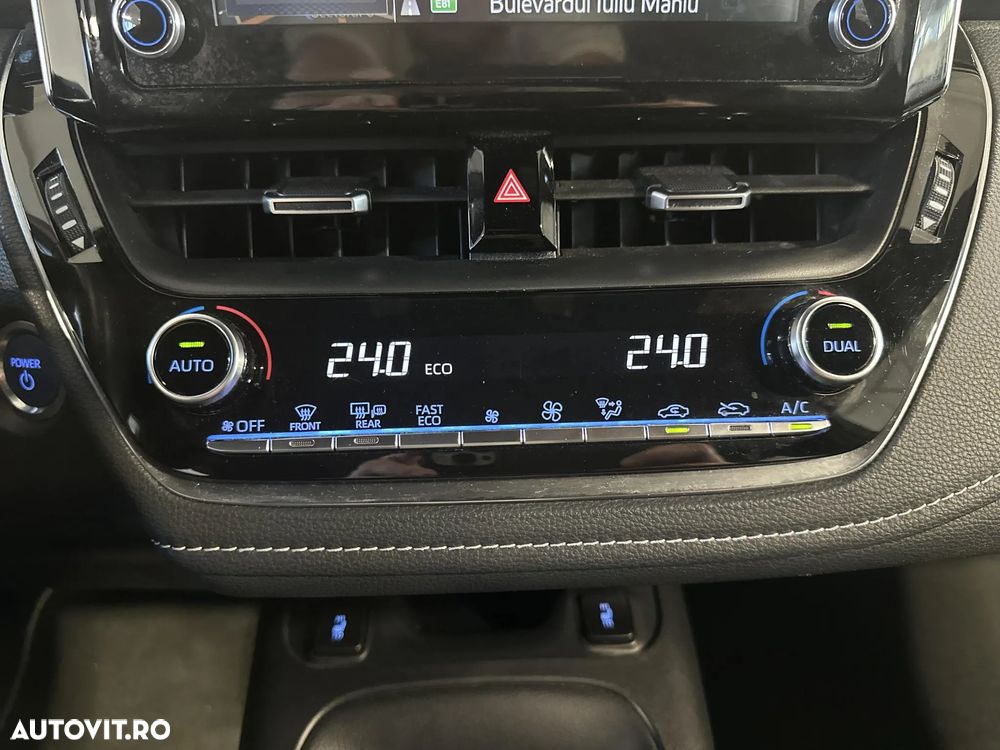 Toyota Corolla - 17