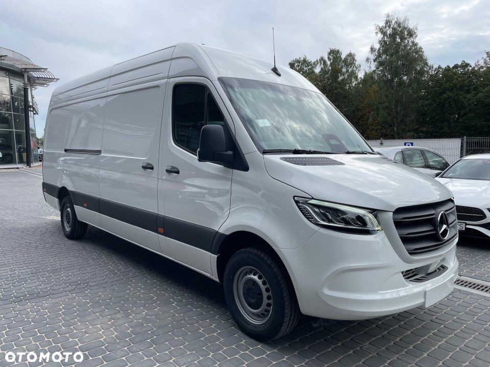 Mercedes-Benz Sprinter - 2