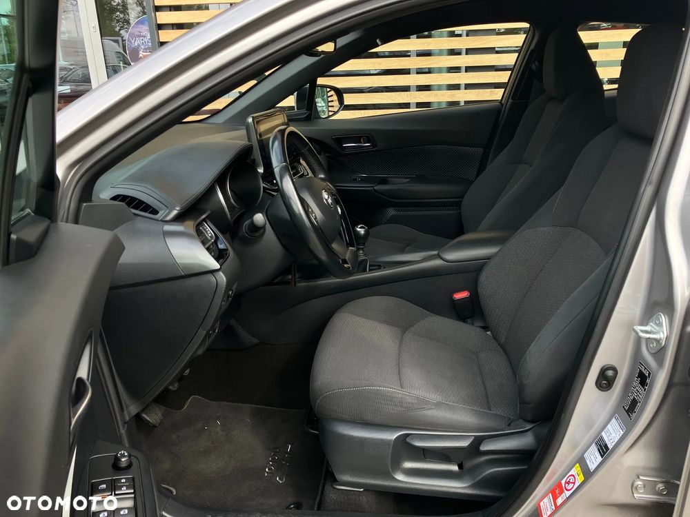 Toyota C-HR 1.2 T Premium - 31