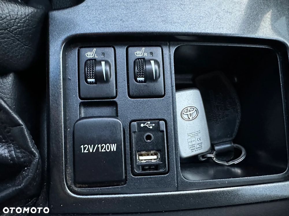 Toyota Land Cruiser LC 2.8 D-4D Invincible - 31