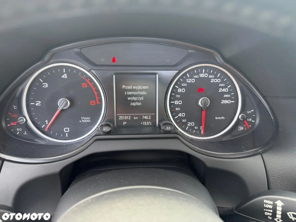 Audi Q5 2.0 TDI S tronic - 20