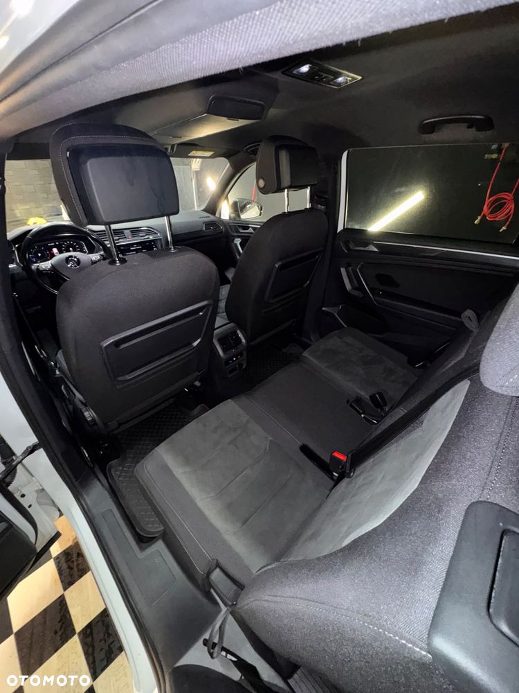 Volkswagen Tiguan 2.0 TDI SCR 4Mot R-Line DSG - 16
