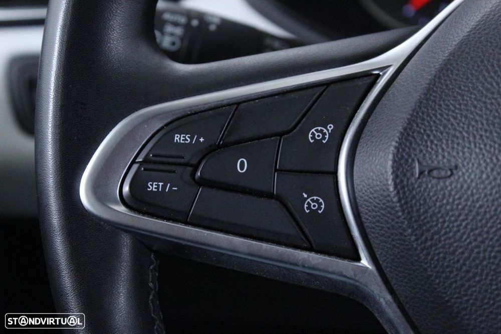 Renault Clio 1.0 TCe Evolution - 22