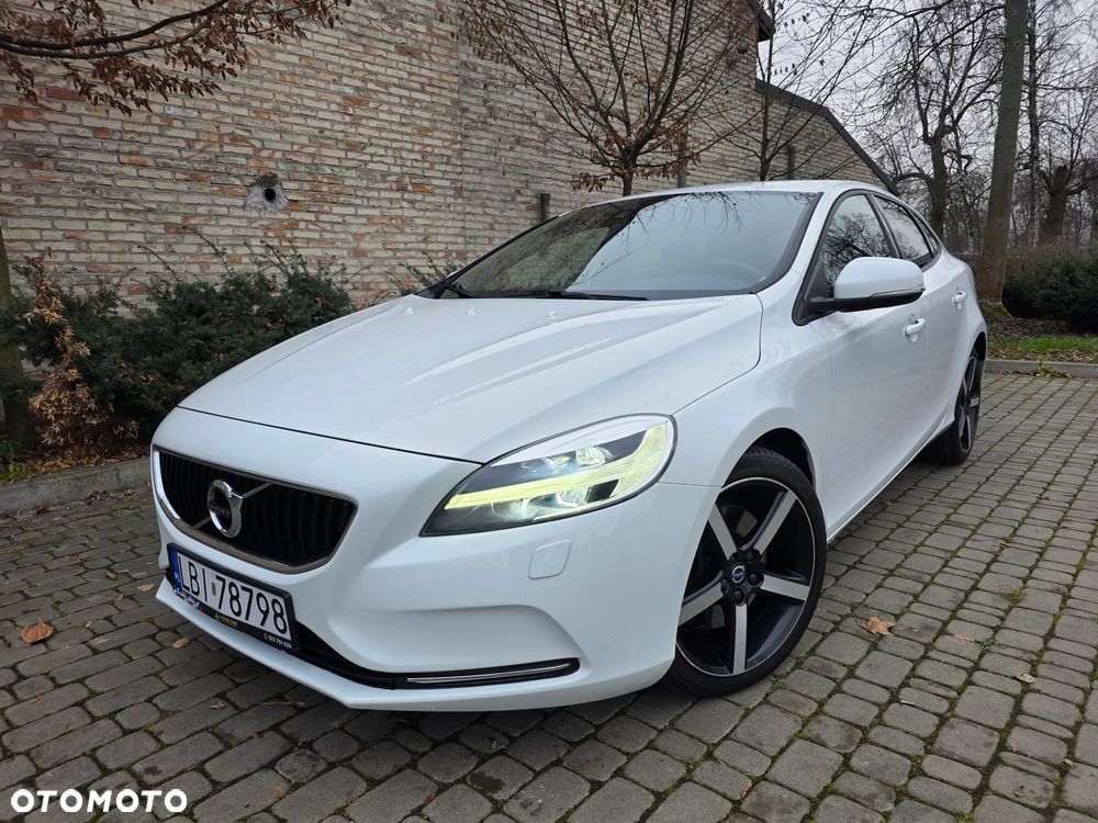 Volvo V40 D4 Geartronic RDesign - 13