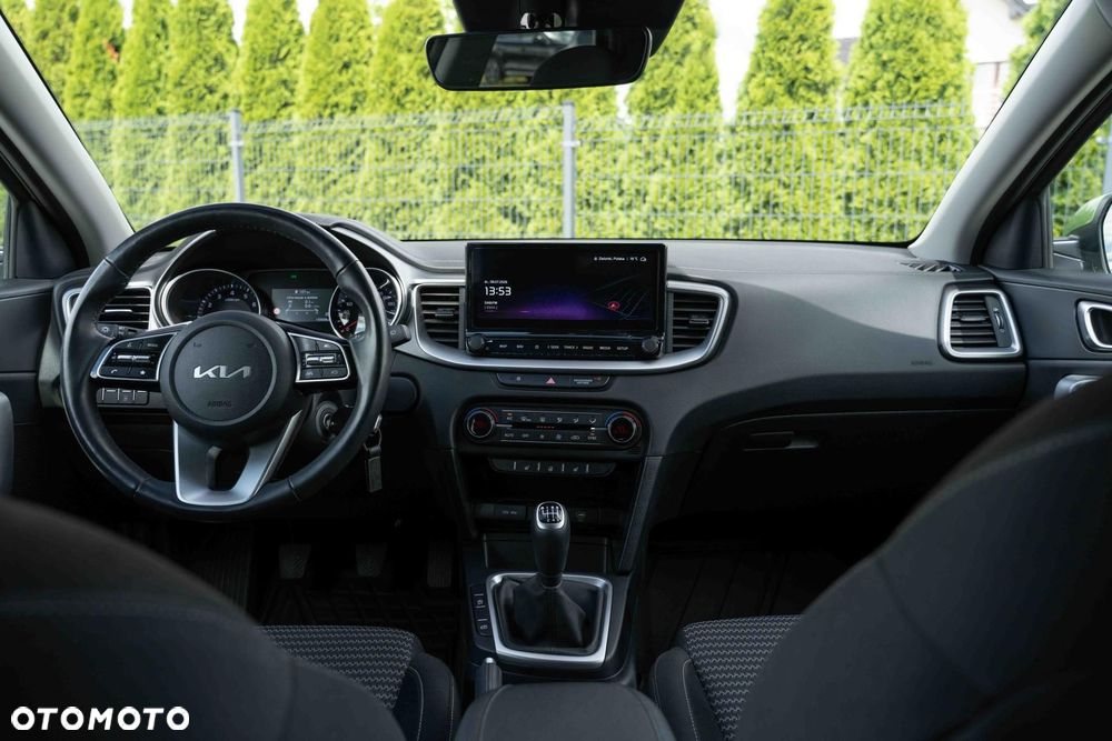 Kia XCeed 1.5 T-GDI M - 12