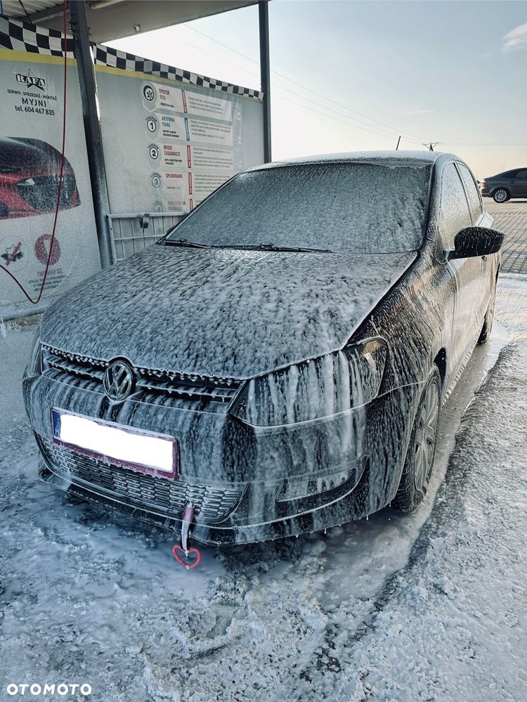 Volkswagen Polo - 2