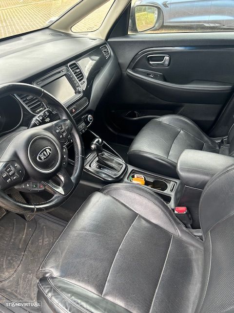 Kia Carens 1.7 CRDi ISG TX 7DCT - 5