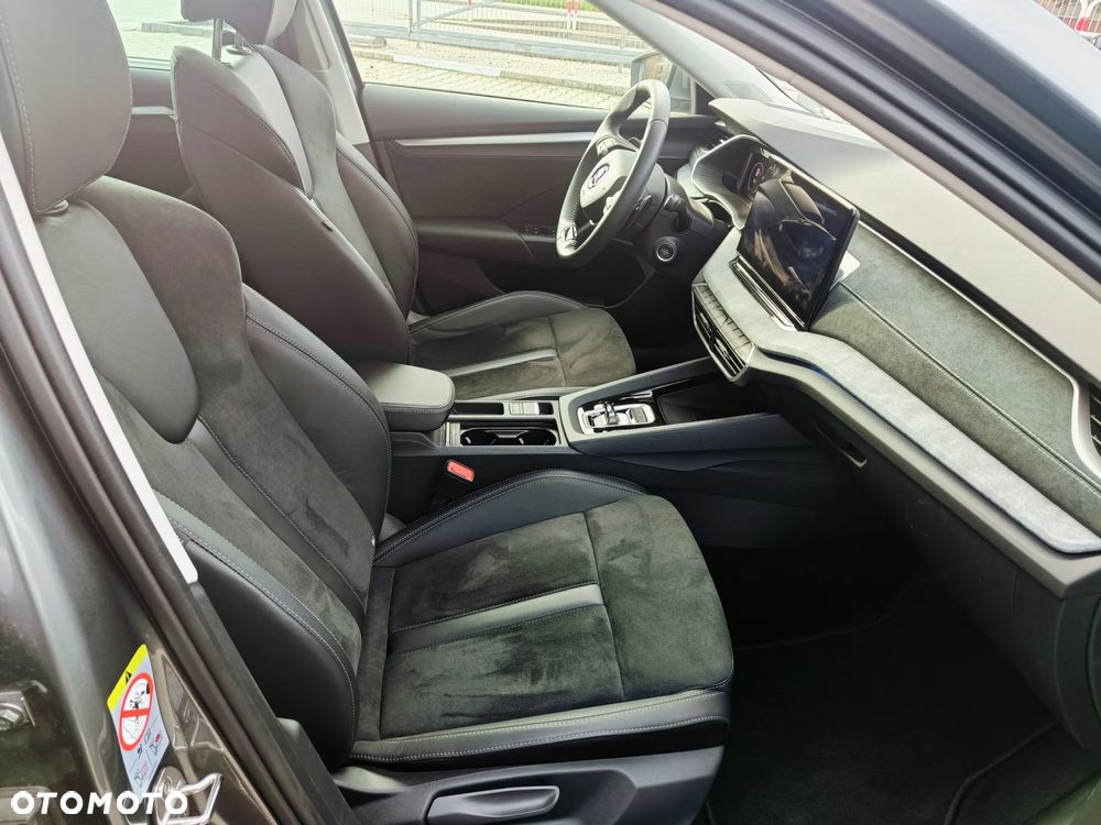 Skoda Octavia 2.0 TDI Selection DSG - 11