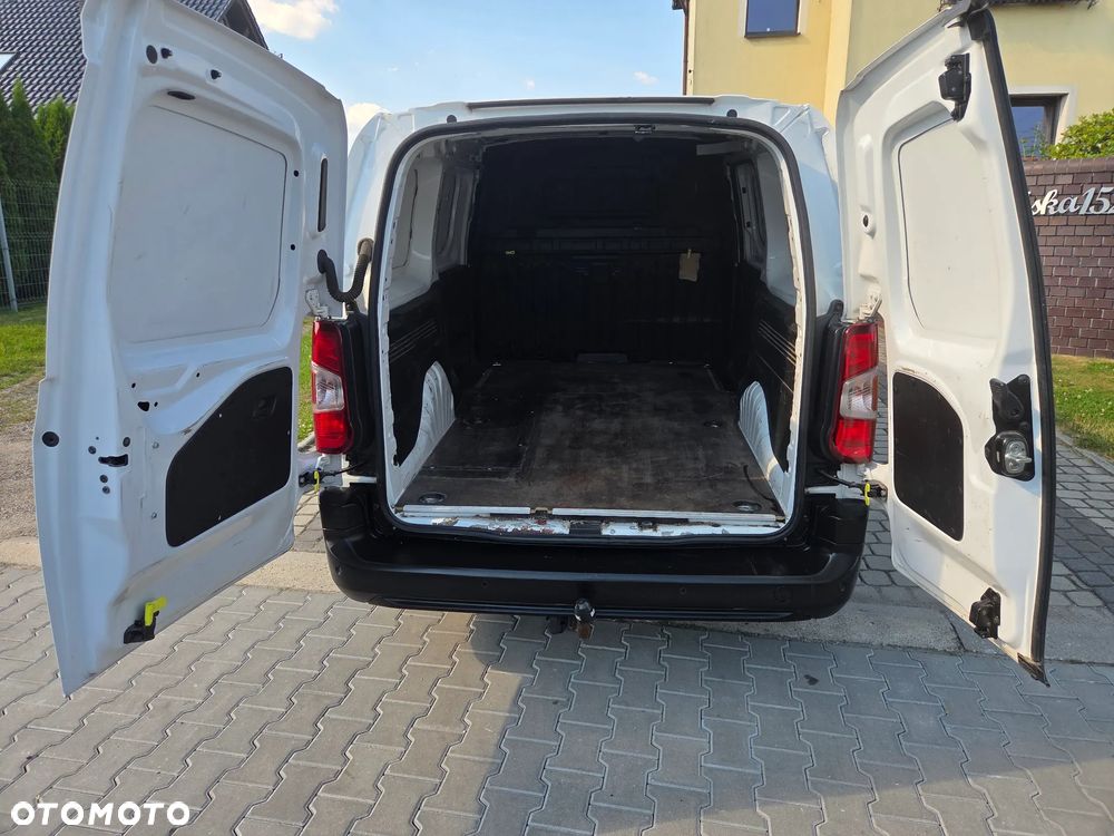 Opel COMBO - 10